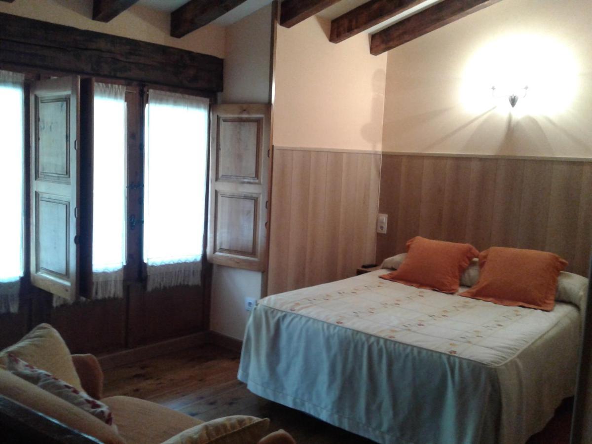 La Casuca Y La Cabana Охедо Экстерьер фото